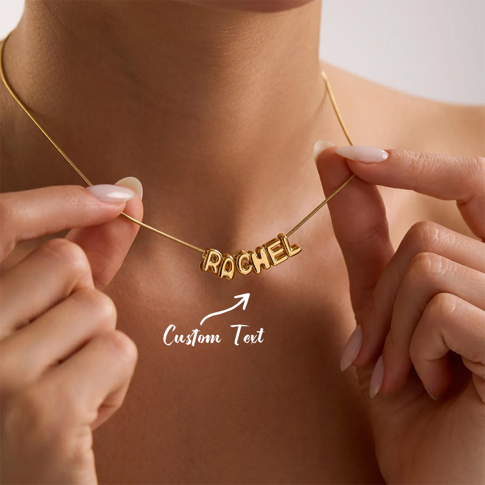 Women Fashion Names - Collier personnalisé avec initiales en forme