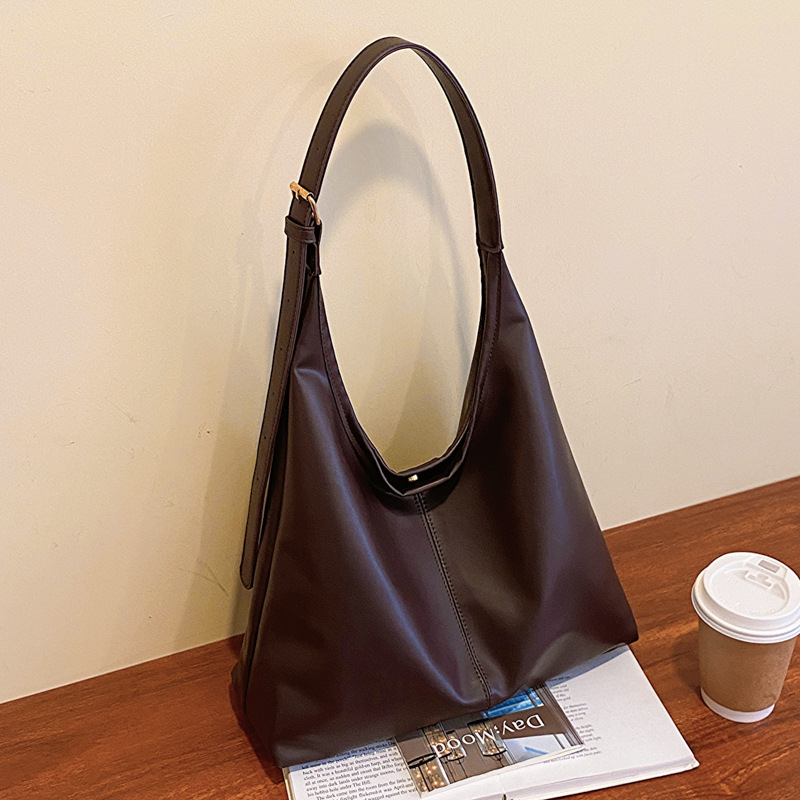 Women Fashion Designers - Sac sous les bras rétro fourre-tout