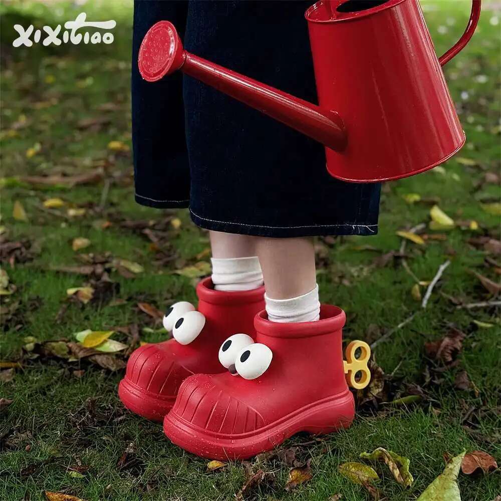 Women'S Fashion Rain Boots - Bottes de pluie à bout rond