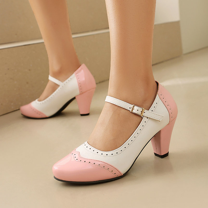 Chaussures Mary Jane pour femm - Women'S Fashion In The 50S avis et prix