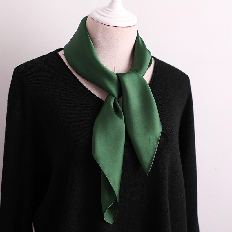Foulard de cou solide des anné - Women'S Fashion In The 50S avis et prix
