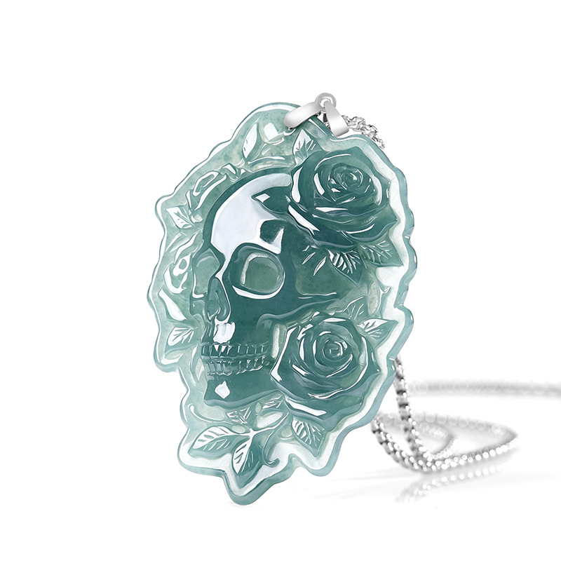 Collier Pendentif Crâne en Jad - Women Fashion Designers avis et prix