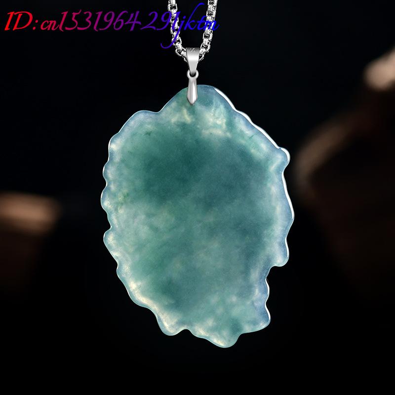 Collier Pendentif Crâne en Jad - Women Fashion Designers avis et prix